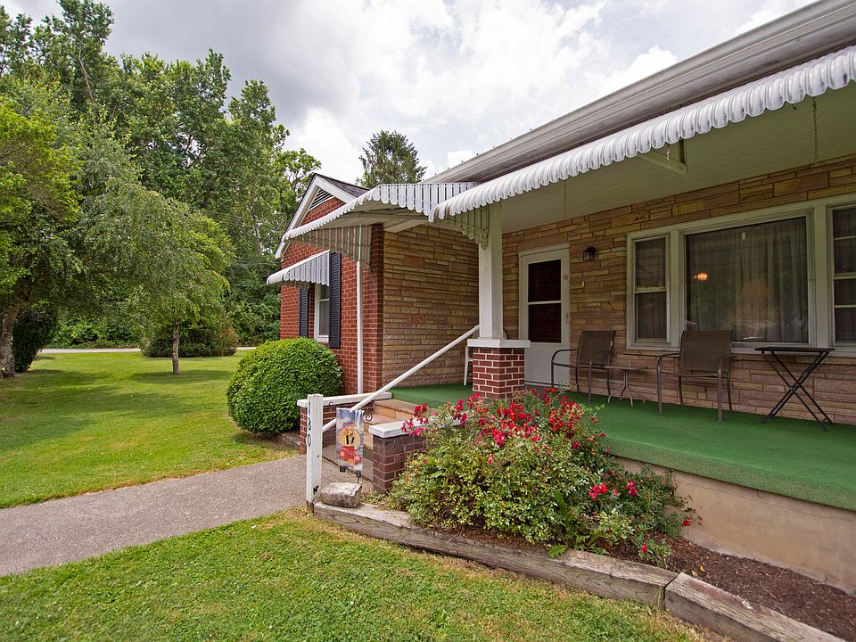 180 1st St, Caldwell, WV 24925 Zillow