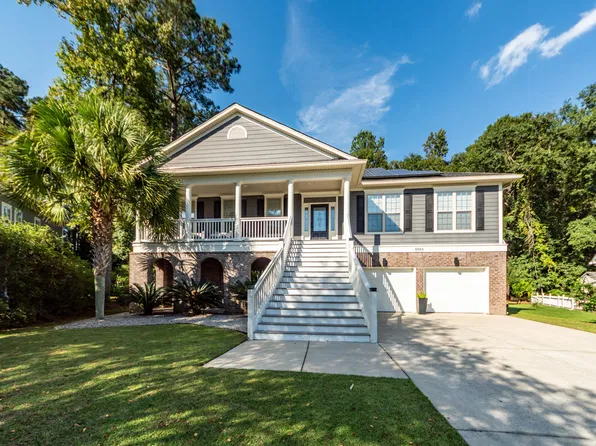 8866 Tolbert Way, North Charleston, SC 29420