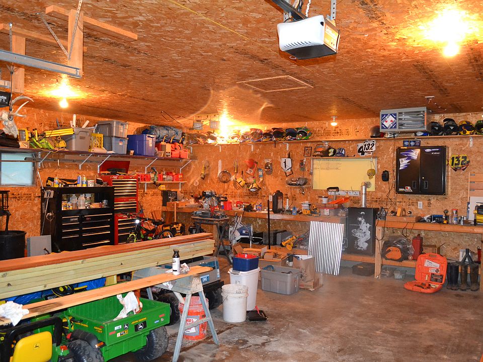 2nd image of 3270 Meyer Rd
