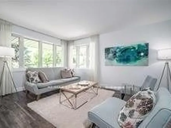 501 Lawlor Ave, Oshawa, ON L1K 2C1