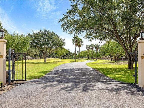 4th image of 2412 Paseo Del Lago