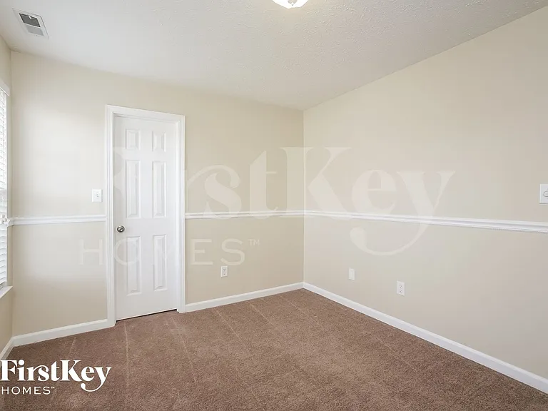 10883 Ashwood Dr — Photo 10