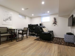 823 Sanok Dr, Pickering, ON L1W 2R1