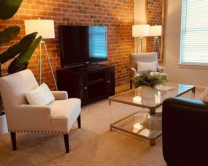 4715 Boonsboro Rd — Photo 4