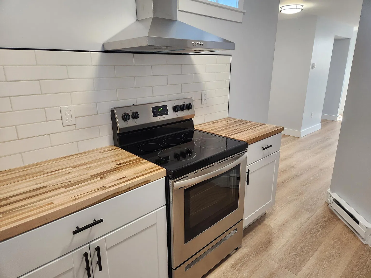 1 bed, 750 sqft, $1,950 — Photo 2
