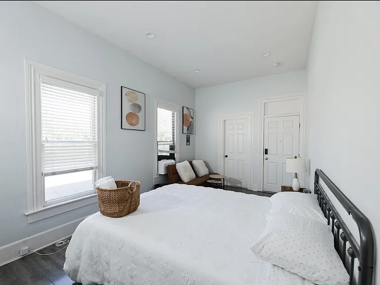 427 S 3rd St #6 — Photo 10