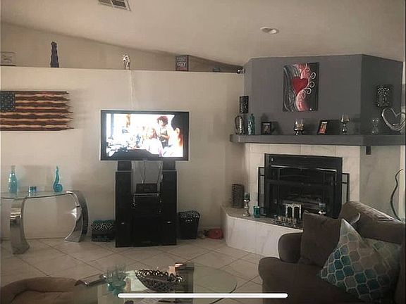 5th image of 1729 E Magellan Dr
