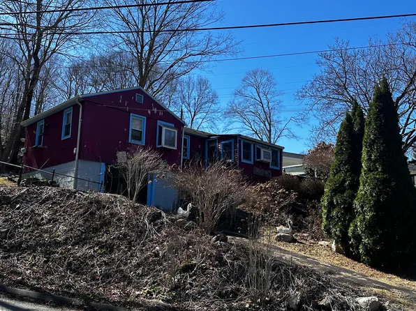 93 West Main Street, Chester, CT 06412