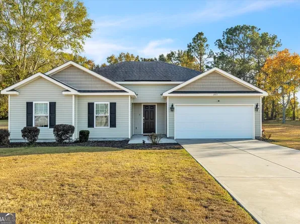 203 Bull St, Glennville, GA 30427