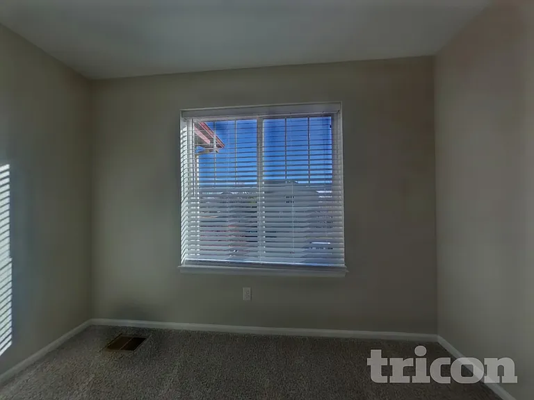 7191 S Oak Hill Cir — Photo 13