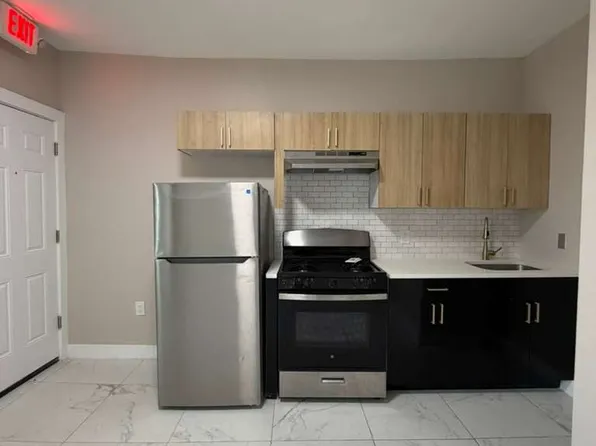 190 N Park St, East Orange, NJ