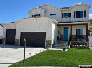 620 Lynn Ct, Green River, WY 82935
