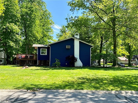 4th image of 825 Valley Dr