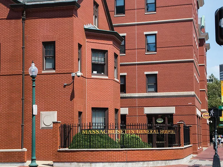 Less than a mile to Mass General Hospital