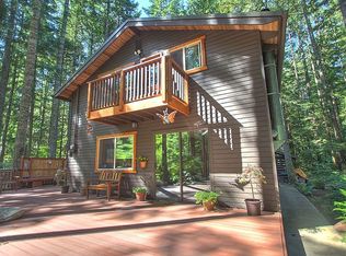 7479 Canyon View Dr, Glacier, WA 98244