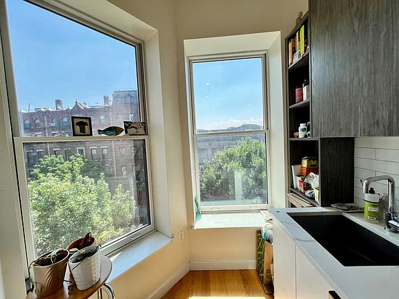 2nd image of 1390 Bedford Ave #4