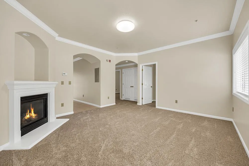2 bed, 1000 sqft, $1,995 — Photo 1