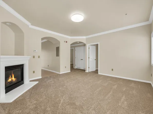 1433 Hood Rd APT 5, Sacramento, CA 95825