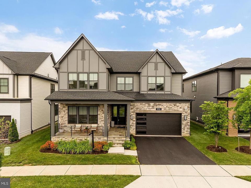 1st image of 9725 Lantana Way
