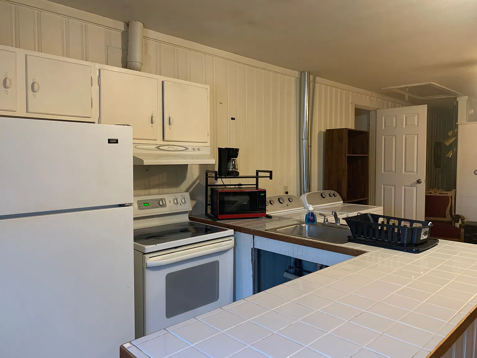 1 bed, 700 sqft, $1,550 — Photo 3