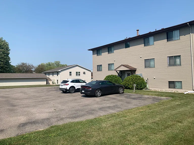 1717 Pleasant View Dr #1 — Photo 1