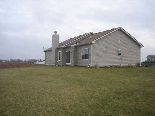 2nd image of 715 Prairie Pond Cir