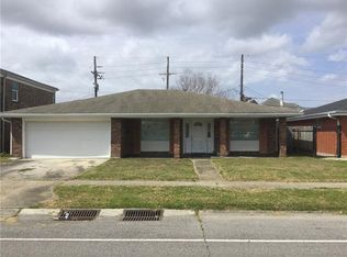 2604 Jean Lafitte Pkwy, Chalmette, LA 70043