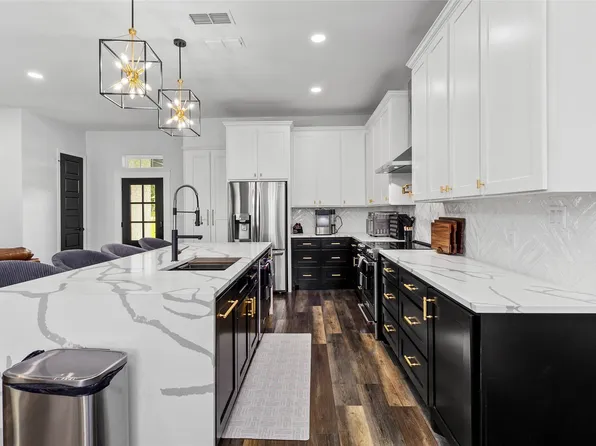 7 Silver Spur Dr, Mount Pleasant, TX 75455