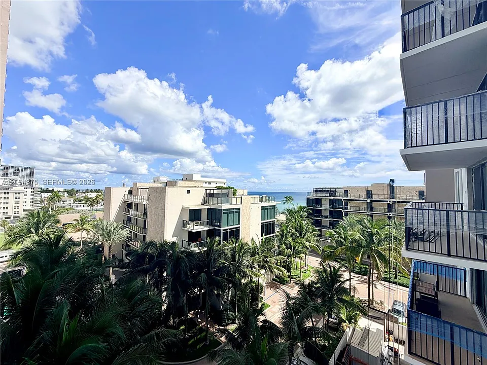 2201 S Ocean Dr #605