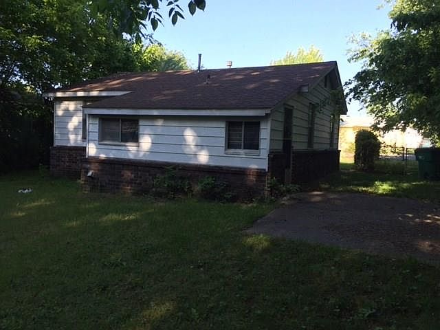 2nd image of 608 Linda St