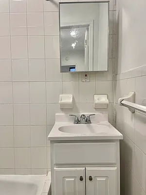 Rented by J Misrahi Realty Corp | media 20