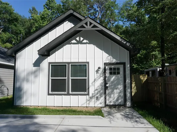 9976 Elder, Willis, TX 77318