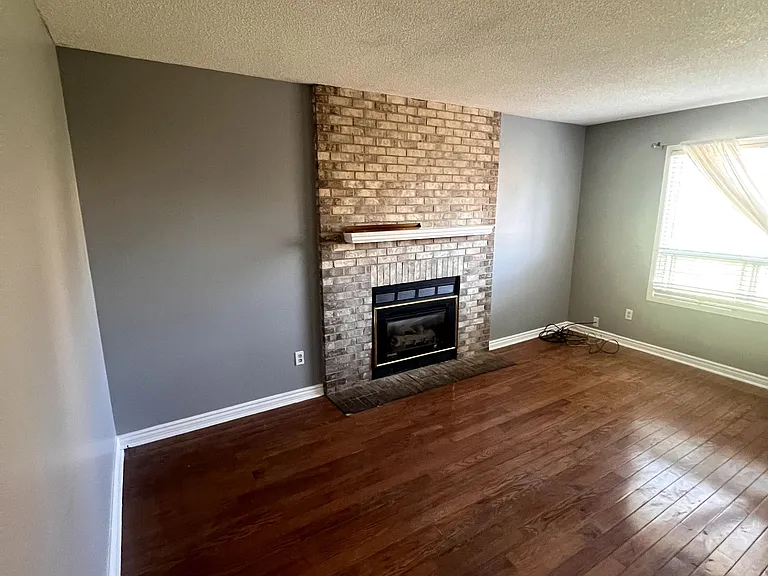 42 Toba Cres — Photo 9