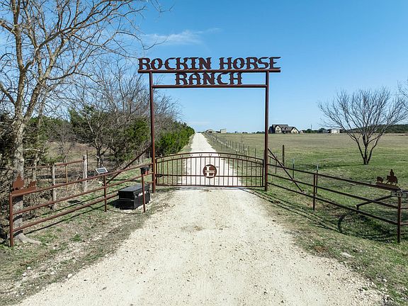 4th image of 417 County Road 60