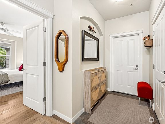 4th image of 4335 Issaquah Pine Lake Road SE #1402