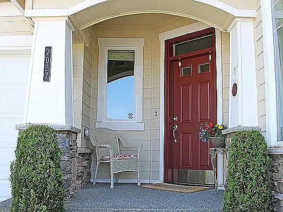 3 bed, 2.5 bath, 2505 sqft, $4,050 — Photo 3