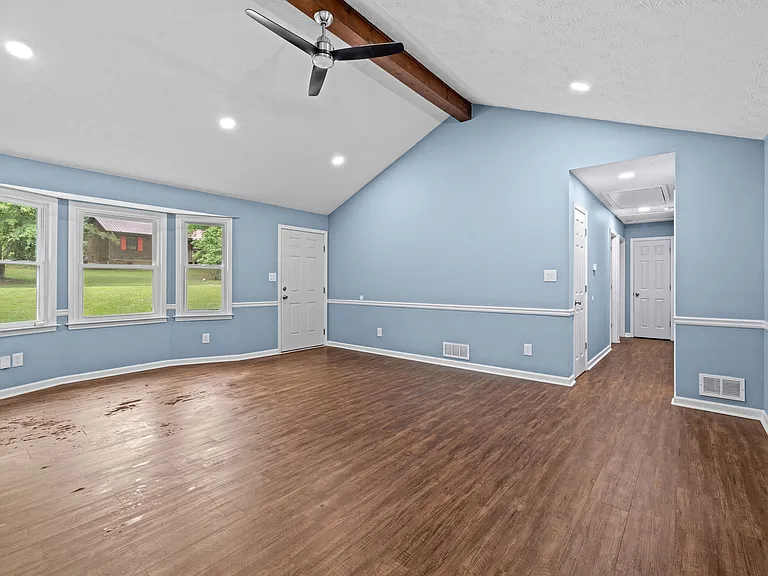 412 Willow Ct SE — Photo 19