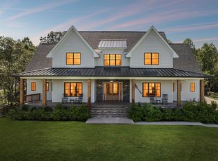 973 Hall Cemetery Rd, Burns, TN 37029