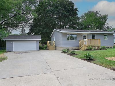 111 Peachtree Ln, Woodstock, IL, 60098