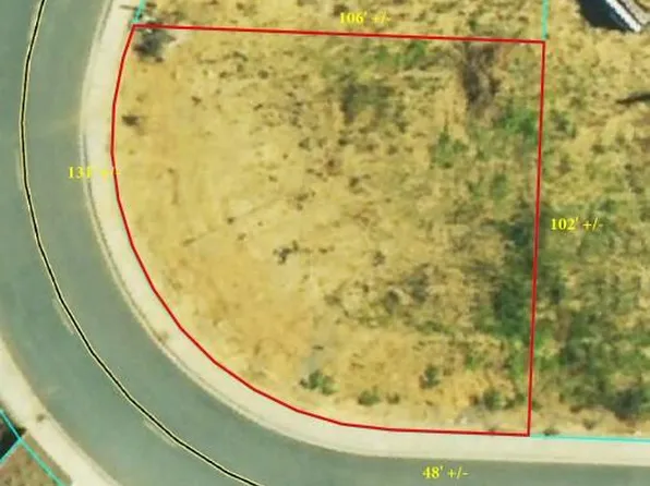 135 Cabernet Cir, Cave Junction, OR 97523