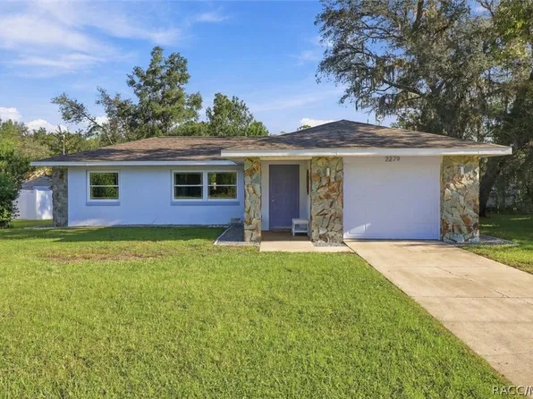2279 W Winter Pl, Citrus Springs, FL 34434