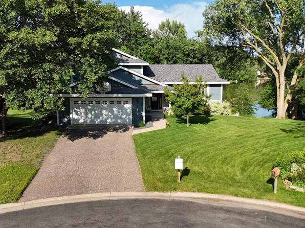 1591 Dana Ct NE, Fridley, MN 55432