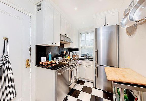 5th image of 47 E 64th St #7B
