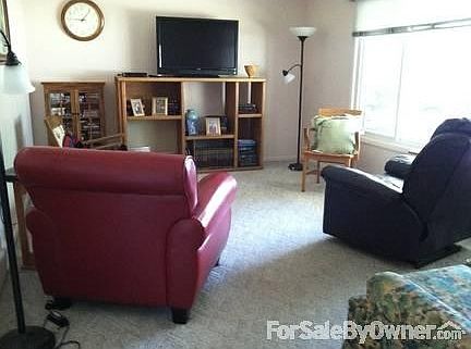 2nd image of 124 Woodlawn Dr