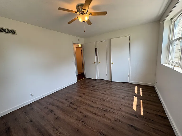 4403 W Broyhill Ct #B — Photo 9