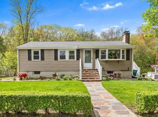 44 Batchelder Rd, Reading, MA 01867