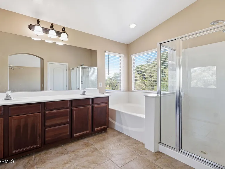 3118 S 95th Ln — Photo 16