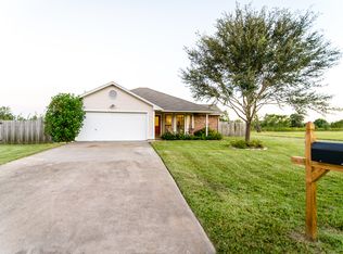 223 Bluebird Rd, Victoria, TX 77905