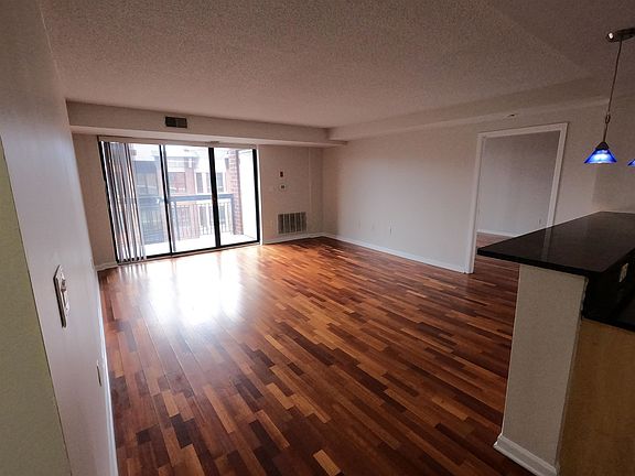 2nd image of 700 1st St APT 5G