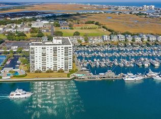 322 Causeway Dr Suite 306, Wrightsville Beach, NC 28480